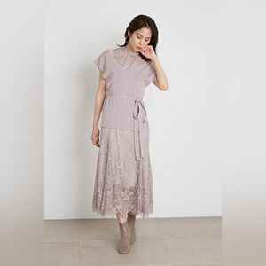 Snidel Mermaid lace dress with a knit vest set